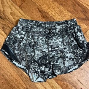 Lululemon hotty hot shorts